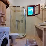 Flaskia Ахладиес